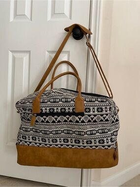 My Mealivos Aztec Southwestern Woven Weekender Vegan Duffel Bag Black White